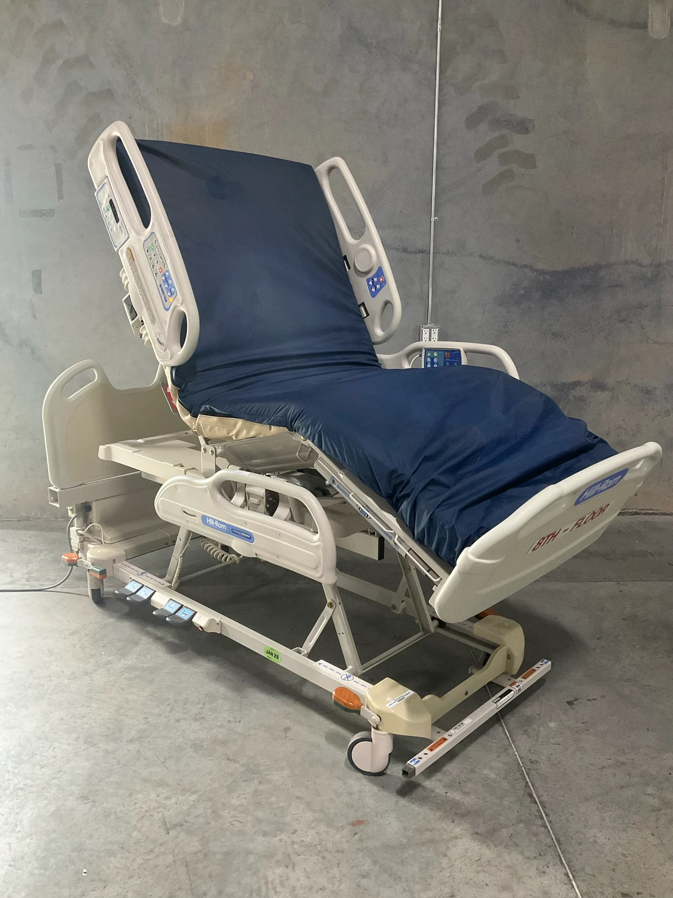 GMD # GMD 11037: Hillrom Versa Care Hospital Bed