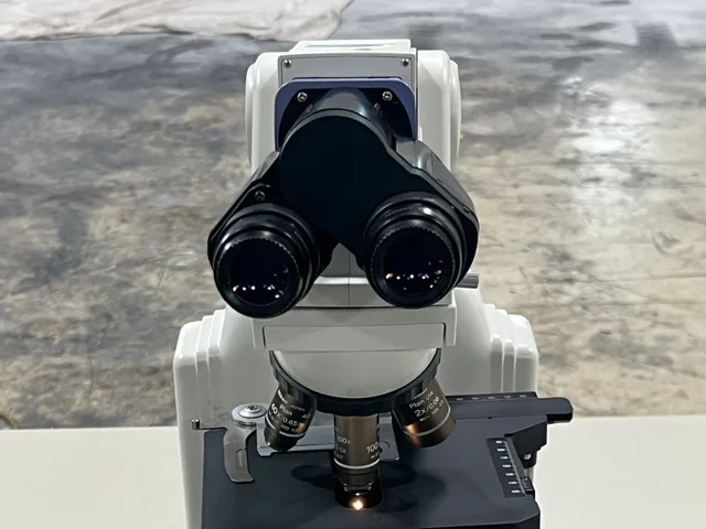 GMD # AU1103: Nikon Eclipse E400 Microscope
