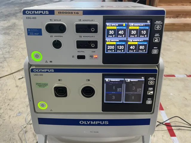 GMD # AU1120: Olympus ESG-400 & USG-400 THUNDERBEAT Electrosurgical / Ultrasonic Generators with Pedals